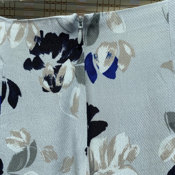 Banana Republic Summer Flower Skirt - Picture 8 of 13
